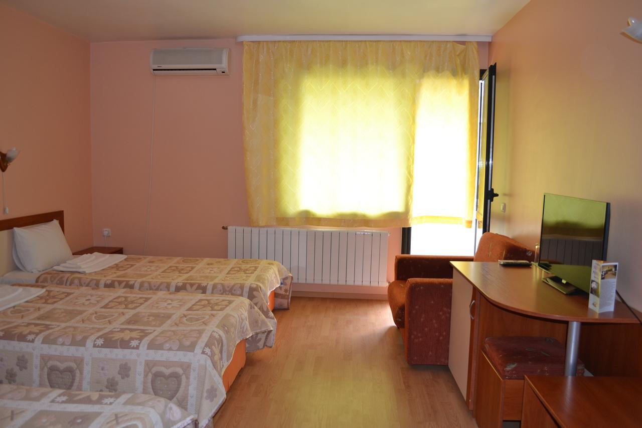 Hotel Perla Gorna Oryakhovitsa Exterior foto
