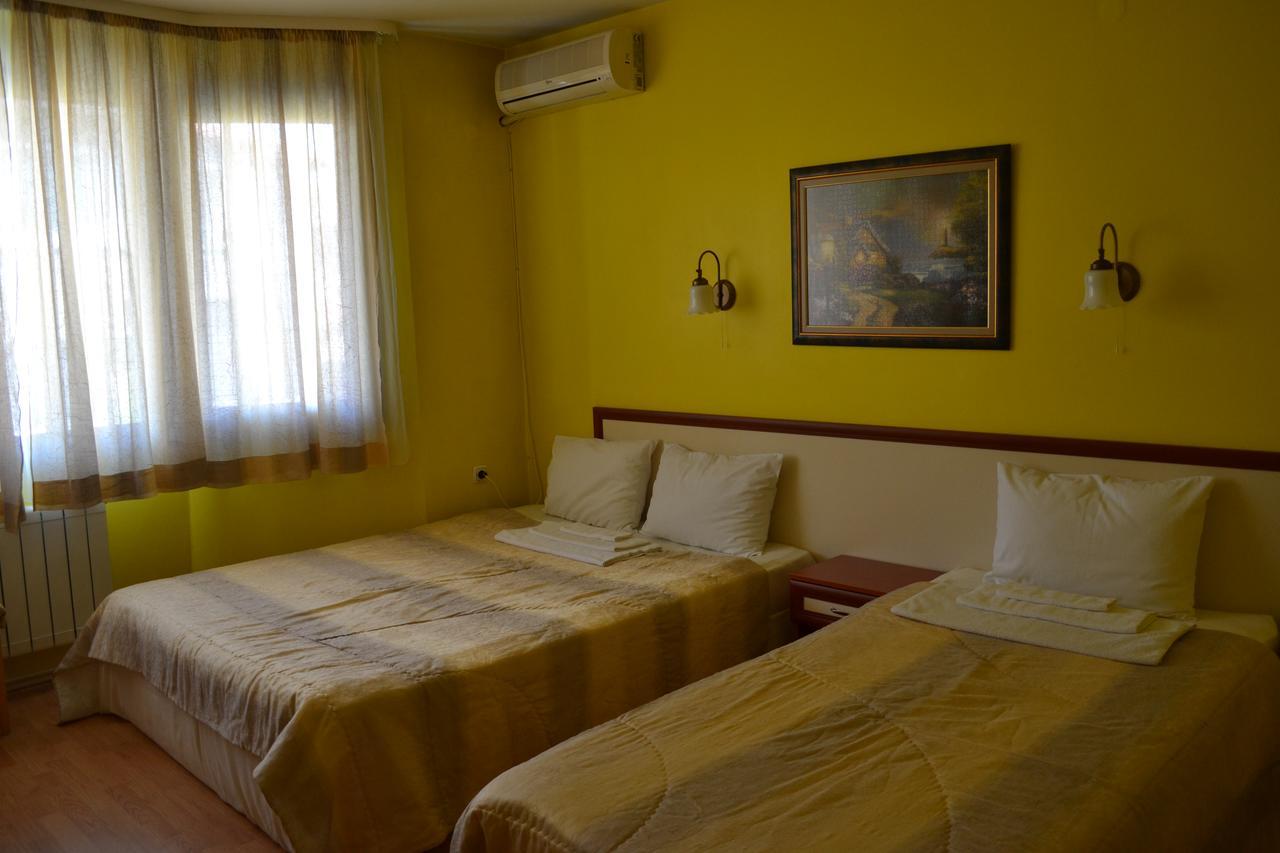 Hotel Perla Gorna Oryakhovitsa Exterior foto